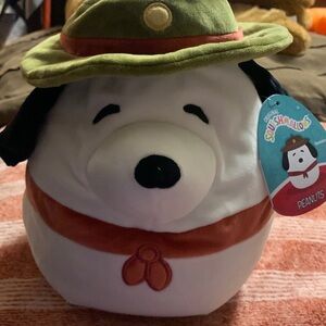 Squishmellow Snoopy camper 8in